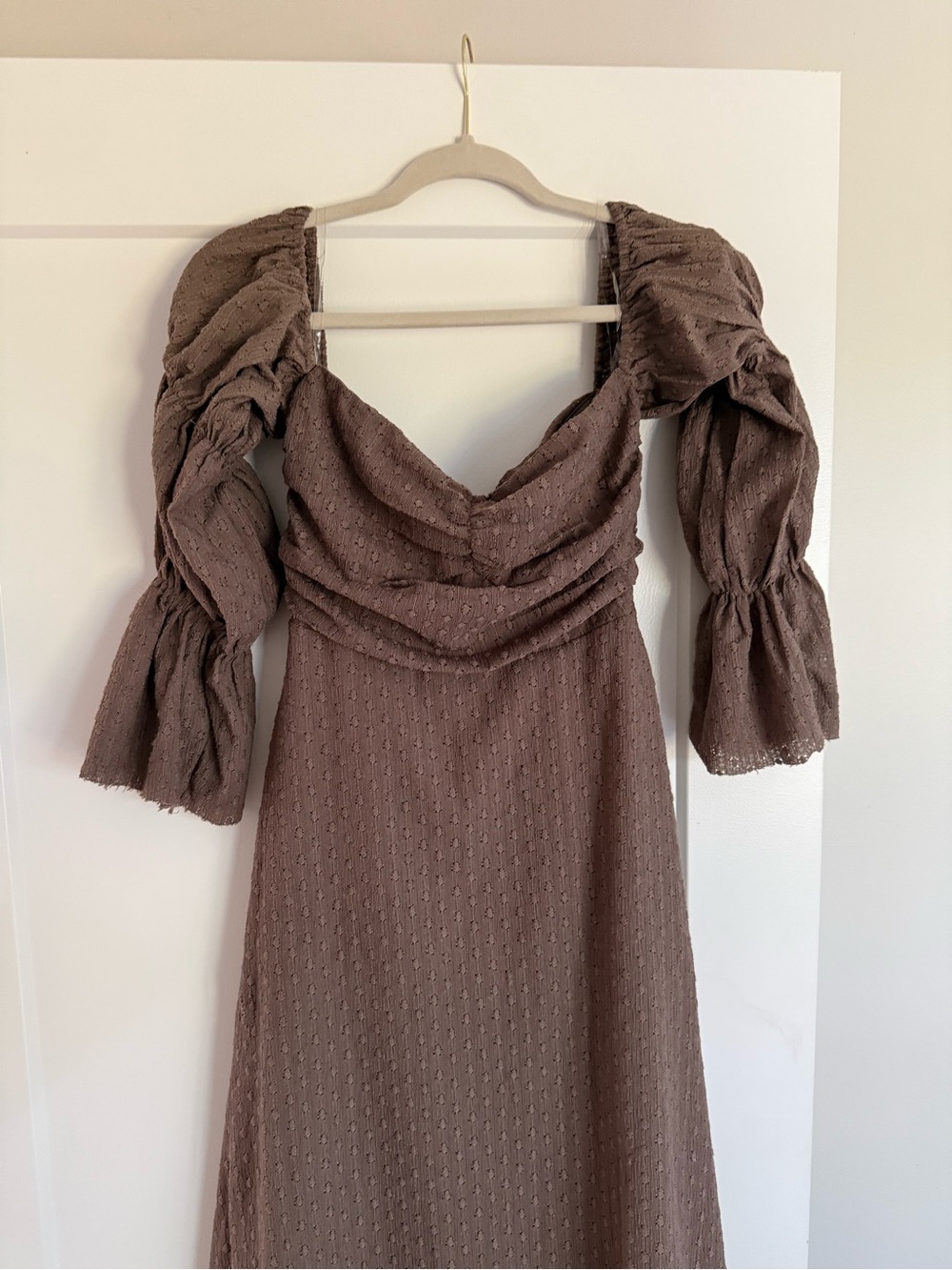 Puff-Sleeve Long Dress in Taupe